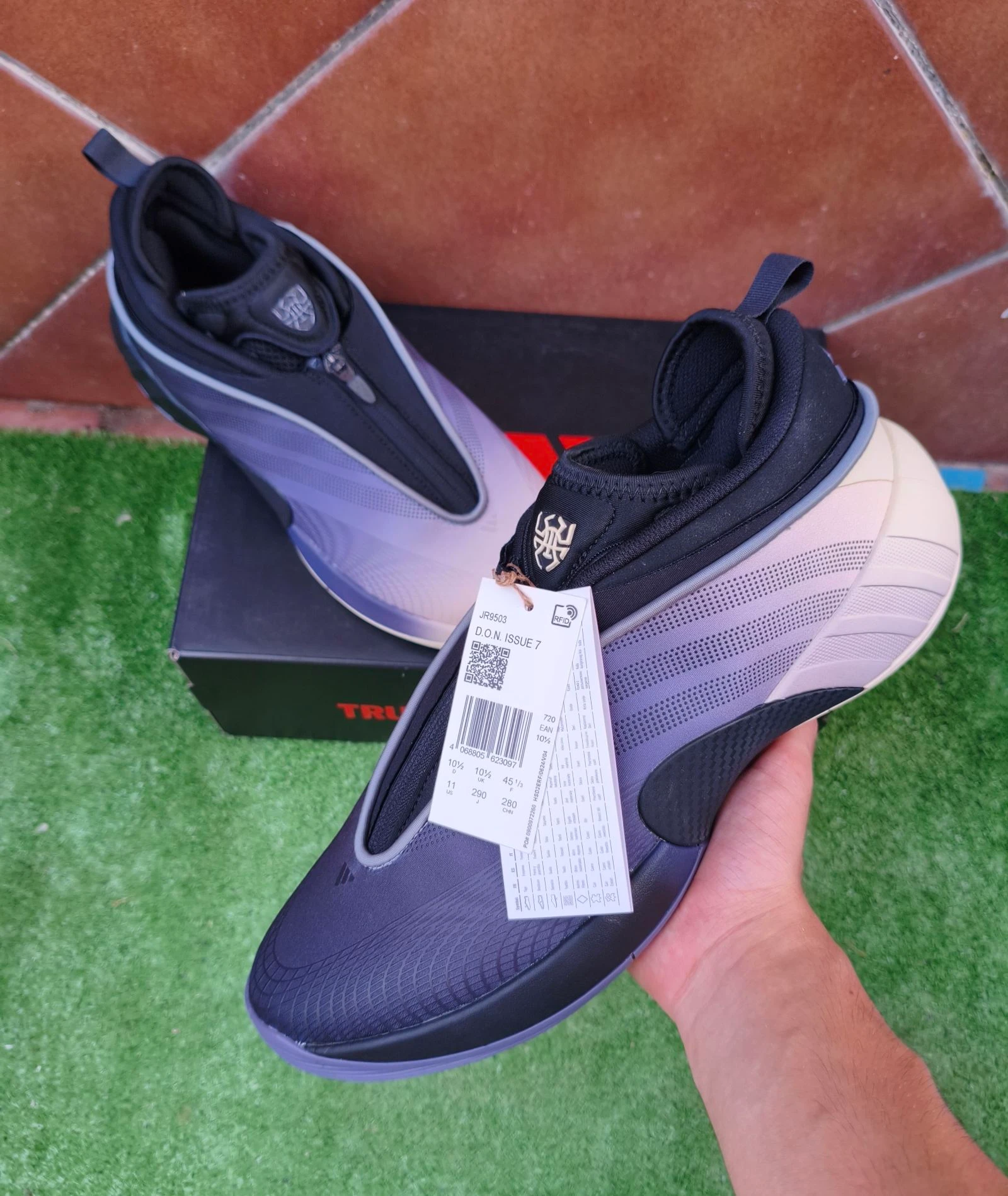 Adidas Issue 7 Donovan Mitchell NBA BasketballSneakers Novo Com Caixa Sapatos Atléticos Tamanho 45 – photo 2